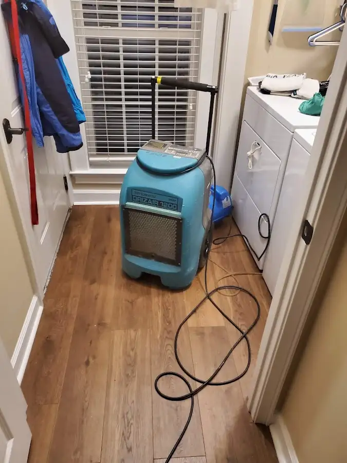 Commercial dehumidifier deployed for Crawl Space Restoration in Long Beach